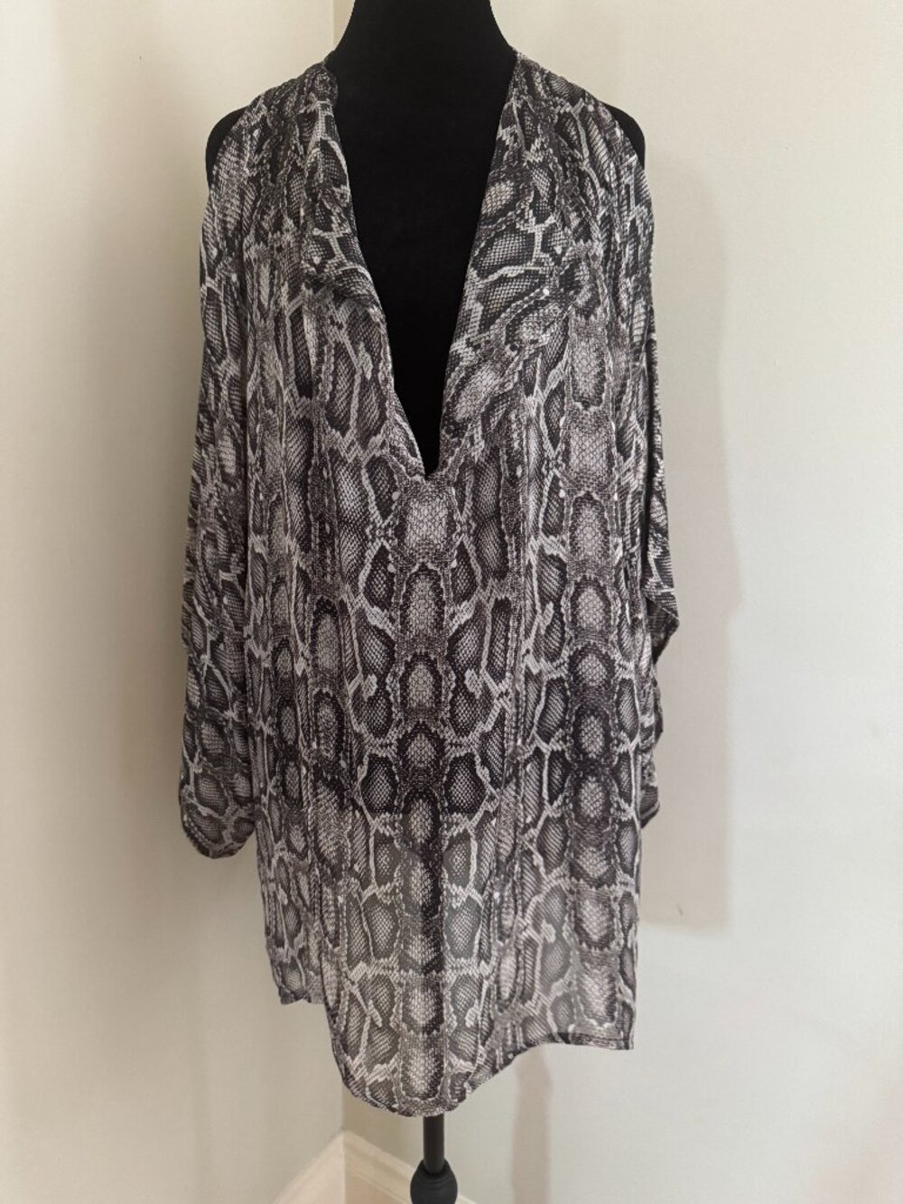 TREND ALERT-Melissa Oberdash Top/Blouse
